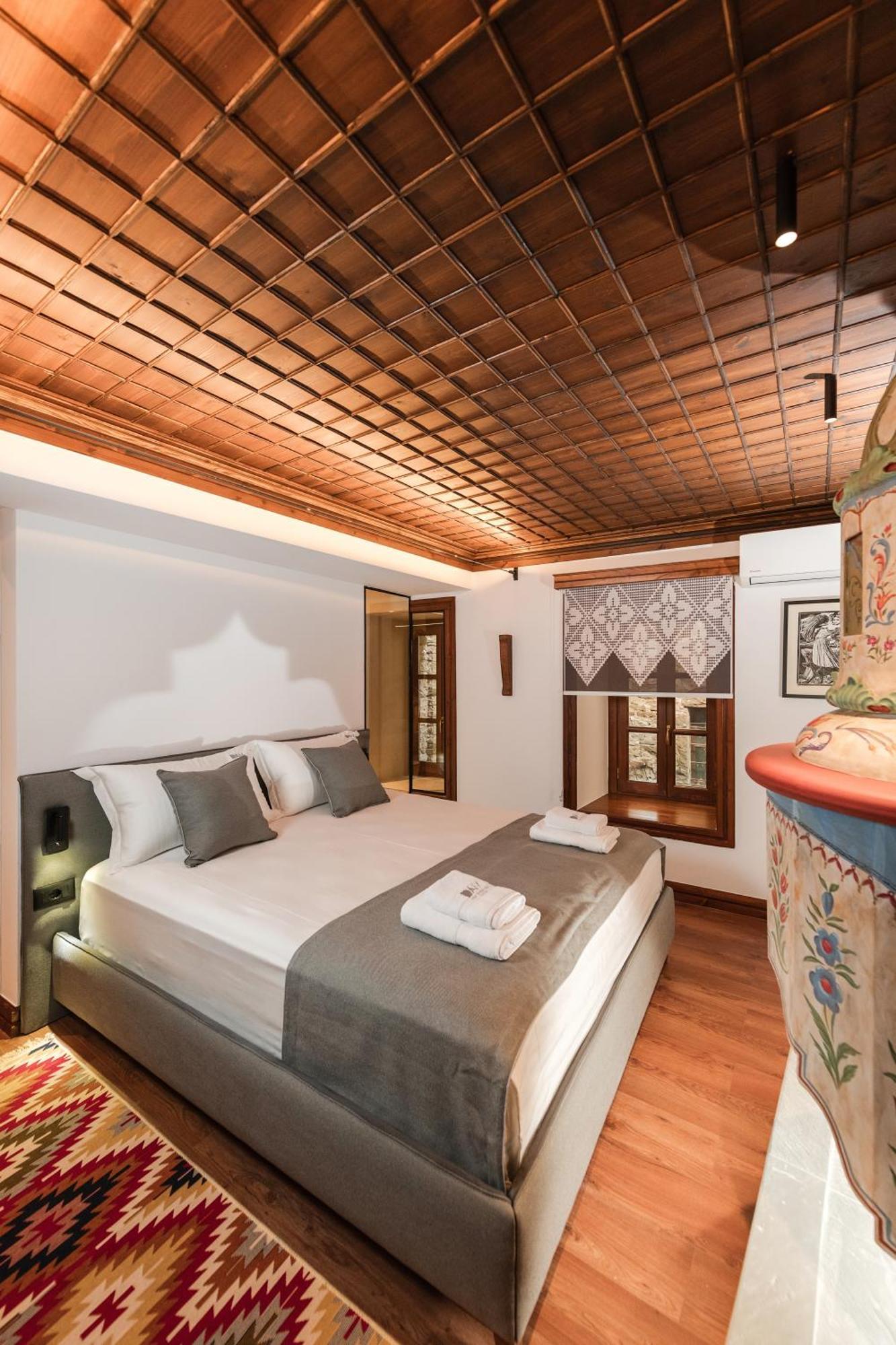 Dam Stone Boutique Hotel Gjirokastra Kültér fotó