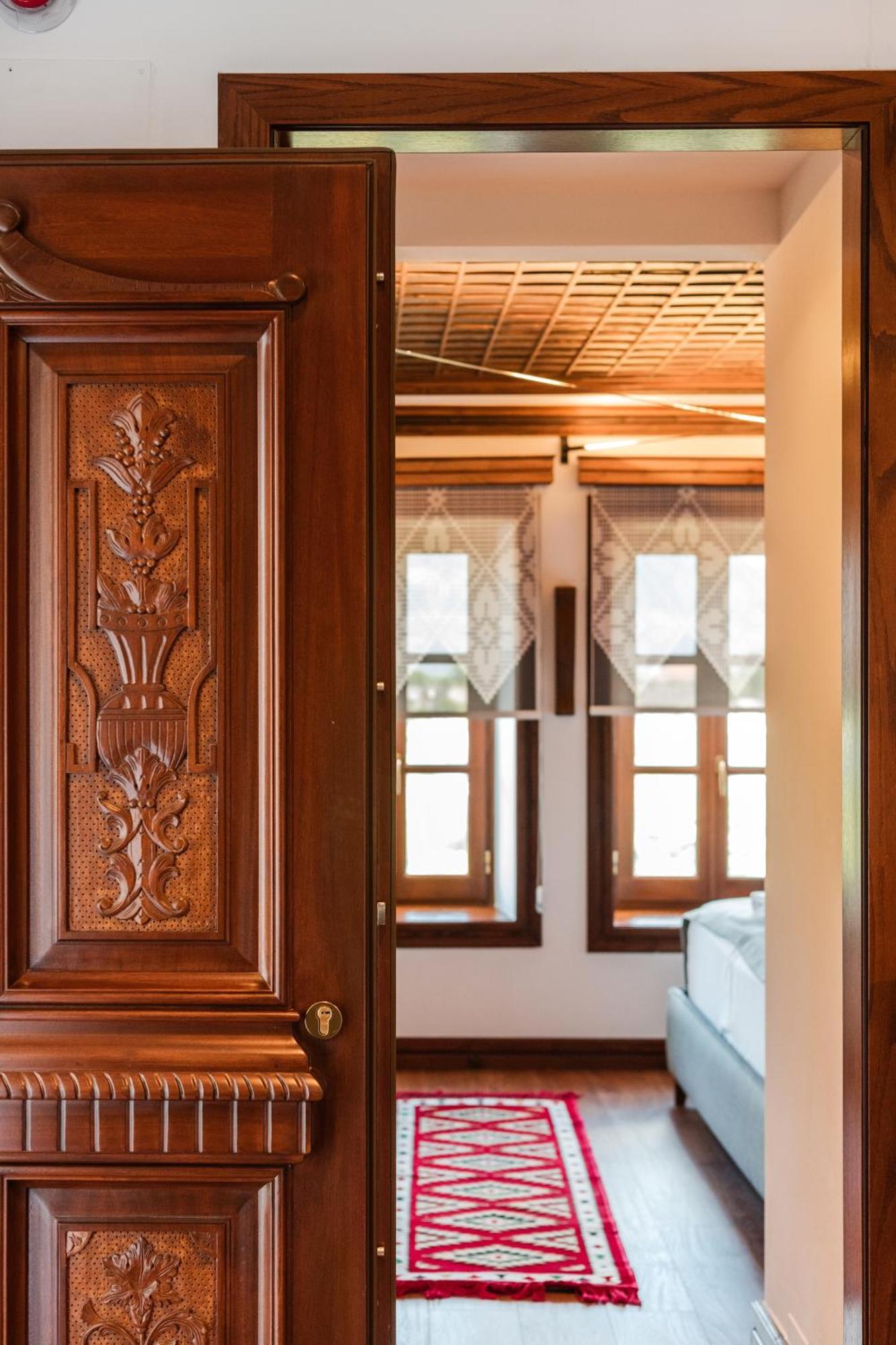 Dam Stone Boutique Hotel Gjirokastra Kültér fotó